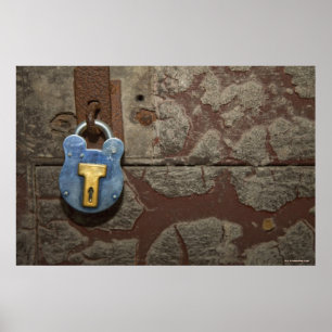 Pôster Fechamento antigo do metal na parede de pedra