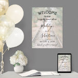 Poster Feliz Sempre Após O Casamento De Foto Bem-Vindo<br><div class="desc">Bem-vindos convidados de casamento à sua cerimônia ou recepção com uma elegante camada de fotos personalizada de 18"x24". Imagem e todo texto são simples de personalizar. (DICA DE IMAGEM: Uma maneira fácil de centralizar uma foto exatamente como você deseja é recortá-la antes de carregá-la no site do Zazzle.) O moderno...</div>