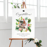 Poster Festa de formatura de Fotografias de Quadro Tropic<br><div class="desc">Parabéns ao formando! Faça seu formando se sentir especial com este personalizável letreiro de graduação fotográfica, projetado com flores tropicais de aquarela e terras verdes exuberantes. Perfeito para festas de formatura, cerimônias ou fundos de fotos, este sinal vibrante adiciona um toque festivo e pessoal a qualquer celebração. Você pode personalizá-lo...</div>