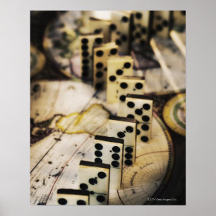 Pôster Fileira dos dominós no mapa de Velho Mundo