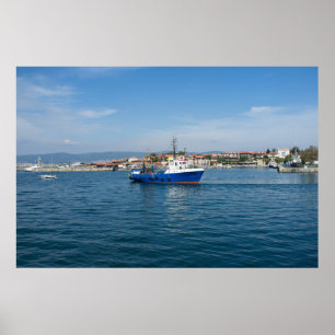 Pôster Fishing boat going to the sea