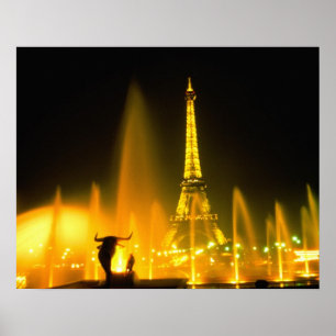 Pôster Fonte na mundialmente famosa Torre Eiffel Paris