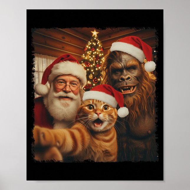 Poster Foto Engraçada de Gato com Sasquatch e Papai Noel  (Frente)