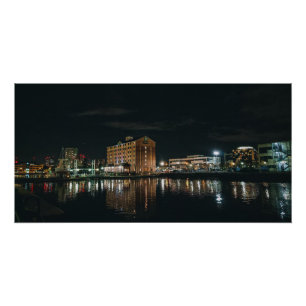 Pôster Foto noturna da cidade cinematográfica