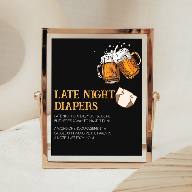 Poster Fraldas Noturnas de Cerveja e Fraldas (Brewing Diaper Party Baby Shower Late Night Diapers Sign)