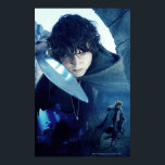 Poster FRODO™ com espada<br><div class="desc">É nos Homens que devemos depositar a nossa esperança. Lembre-se sempre,  Frodo,  o Anel está tentando voltar para seu mestre. Quer ser encontrado. Vou levar o Anel para Mordor!</div>