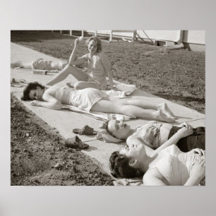 Poster Garotas tomando sol, 1943. Foto antiga