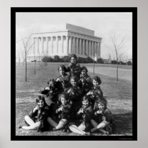 Pôster George Washington University Girls Rifle Team 1927