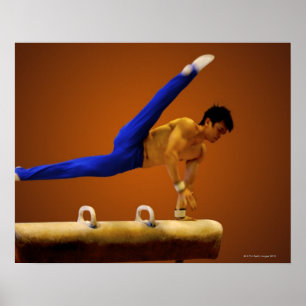 Pôster Ginástica praticando do homem novo no pommel