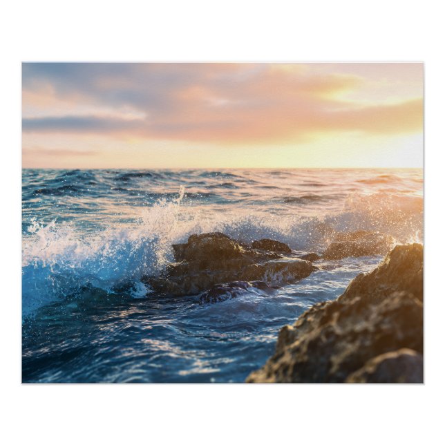 Pôster Golden Hour Ocean Waves Crashing on Rocks Sunset (Frente)