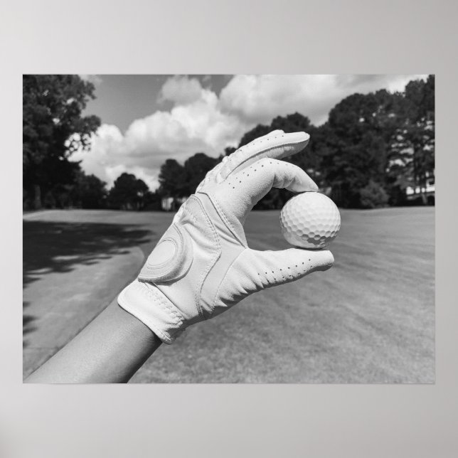 Poster Golf Glove Holding Ball na Fairway (Frente)