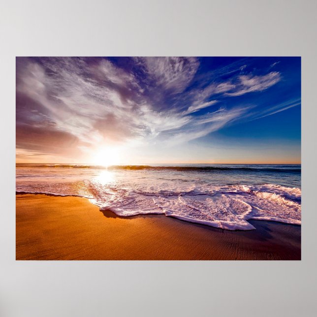 Poster Gorgeous Ocean Waves on the Beach at Sunrise (Frente)