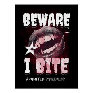 Pôster Goth Vampire T-Shirt BEWARE I BITE | Spooky Fangs 