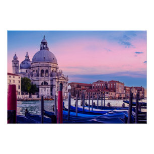 Pôster Grande Canal com gondolas e igreja em Veneza