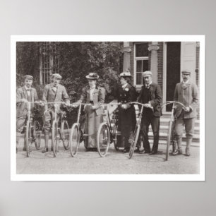 Pôster Grupo de bicyclists de Edwardian, 1900s adiantados