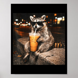 Poster Guaxinim engraçado bebendo café gelado meme animal
