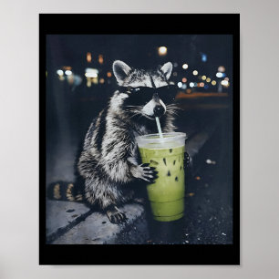 Poster Guaxinim engraçado bebendo latte de matcha gelado