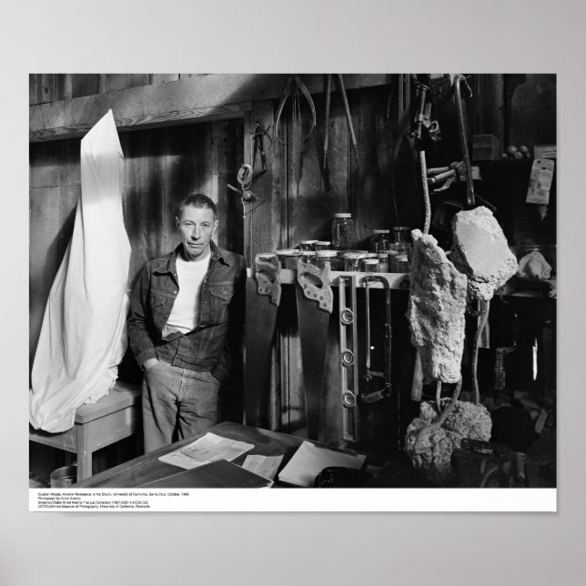 Poster Gurdon Woods, Artist-in-residence, in his studio (Frente)