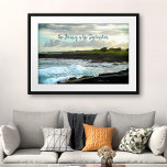 Poster Hawaii Black Sand Beach Journey Is Destination<br><div class="desc">"A viagem é o destino." No extremo sul da Ilha Grande do Havaí está uma praça de areia preta. Eu estalei esta cena de ondas batendo contra as rochas de lava no sol da tarde. Você pode personalizar facilmente esta arte de parede e eu também ofereço personalização em qualquer produto....</div>