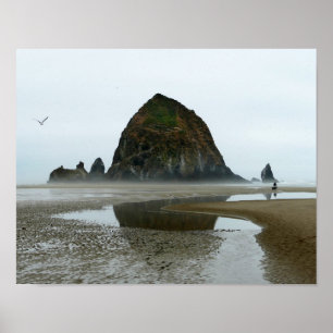 Pôster Haystack Rock Refletion, Cannon Beach, Oregon