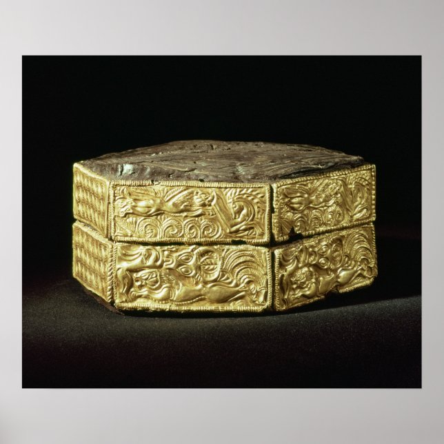 Poster Hexagonal pyxis decorated with animals (Frente)