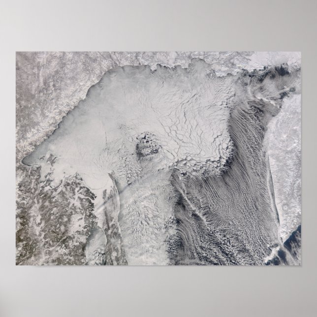 Pôster Ice and cloud streets in the Sea of Okhotsk (Frente)