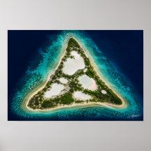 Ilha Triangular com Lagoas de Sal Vista de Satélit