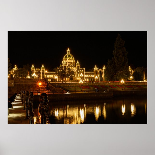 Poster Imóveis Do Parlamento Da Colúmbia Britânica À Noit (Frente)