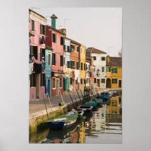 Poster Itália, Burano. Casas coloridas da linha a