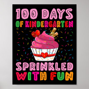 Poster Jardim Infantil De 100 Dias, Espalhado Com Cupcake