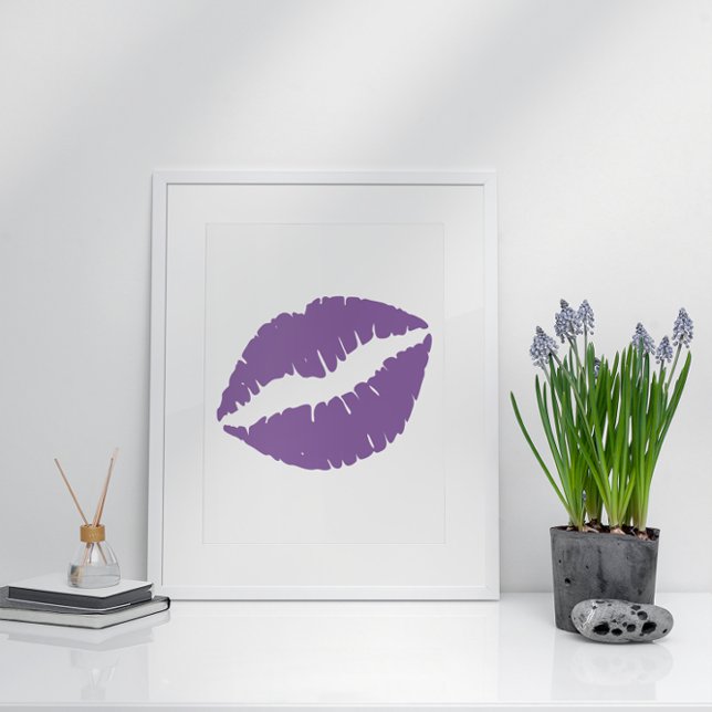 Pôster Lábios com Batom Roxo Claro (Pale Purple Lipstick Lips Poster)