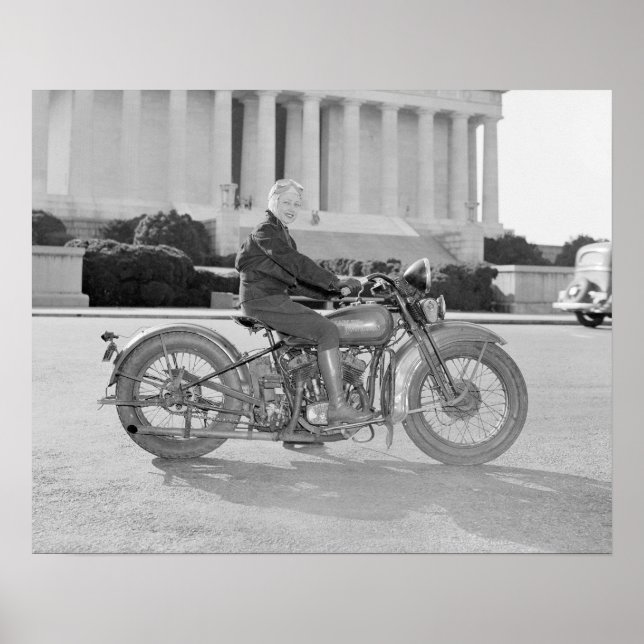 Poster Lady Riding Motorcycle, 1937. Vintage Photo (Frente)