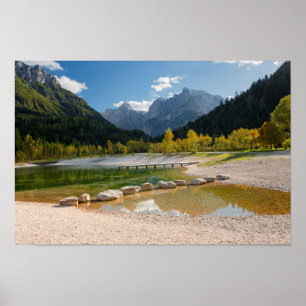 Poster Lago Jasna nos Alpes eslovenos no outono