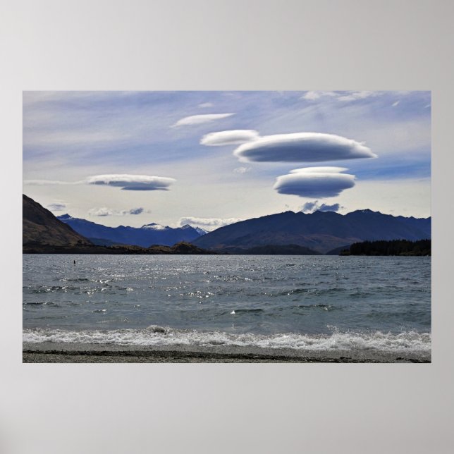Poster Lenicular Clouds Over Lake Wanaka (Frente)