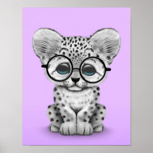 Pôster Leopardo de neve bonito Cub que veste vidros no