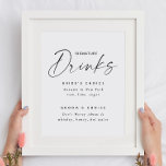 Poster Letreiro de Bebidas de Assinatura para Casamento |<br><div class="desc">Sirva seus coquetéis com estilo com este elegante letreiro de bebidas Signature para casamentos, apresentando um design moderno em preto e branco com espaço para as escolhas de bebida da noiva e do noivo. Perfeito para exibir no bar ou área de recepção, este pôster de cardápio de coquetéis adiciona um...</div>