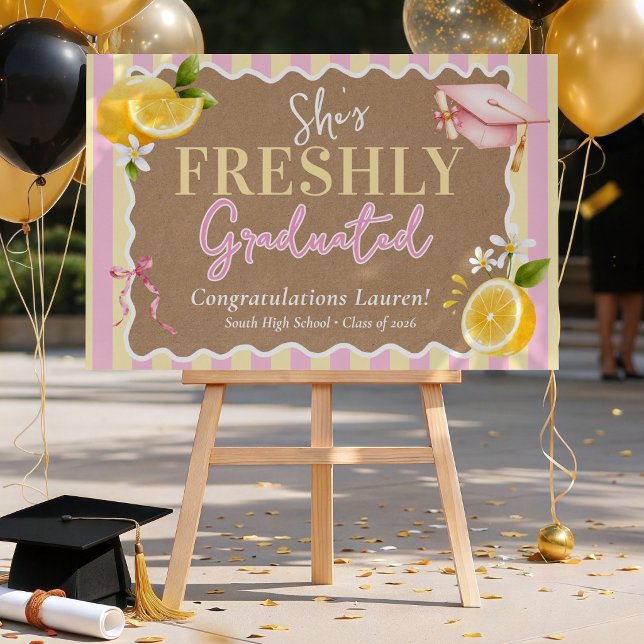 Poster Limas Recém-Formadas Listras Rosa Graduação (She's Freshly Graduated Lemons Bow Pink & yellow Stripes Graduation party poster print digital file)