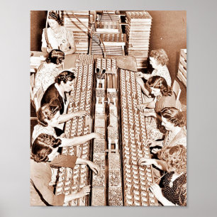 Pôster Linha de Montagem da Fábrica de Defesa