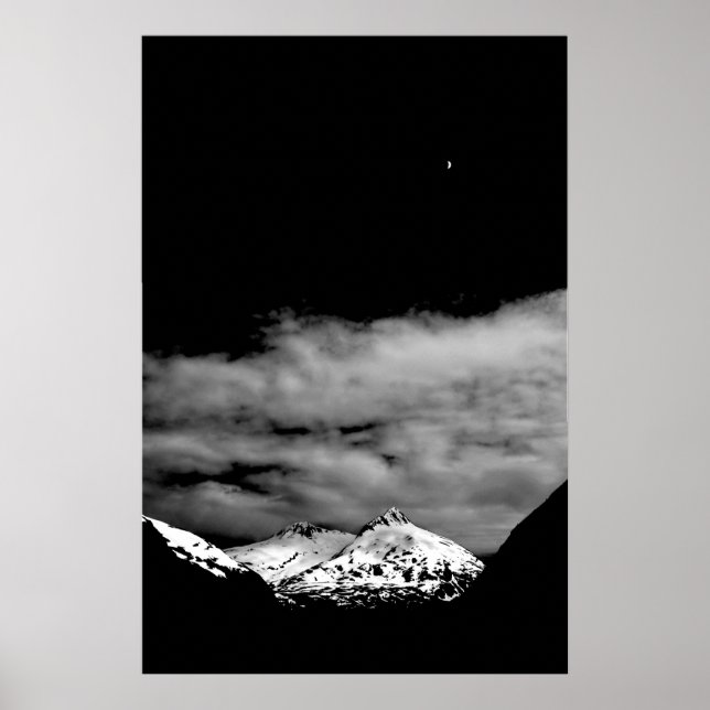 Poster Lua sobre montanha coberta de neve por J.W. Father (Frente)