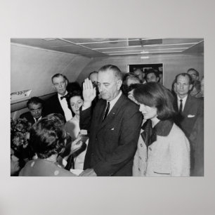 Poster Lyndon B. Johnson que toma o juramento de tomada