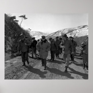 Poster MacArthur na Coreia