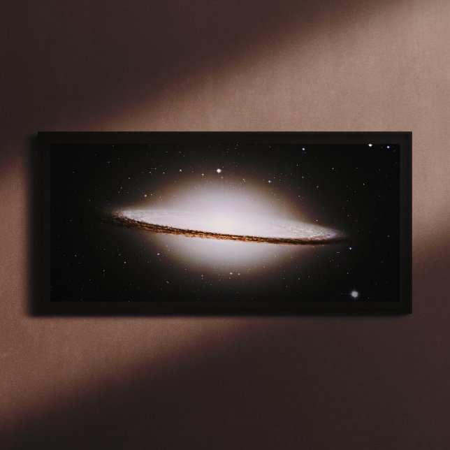 Poster Majesttic Sombrero Galaxy Hubble Telescope 2004 (Criador carregado)