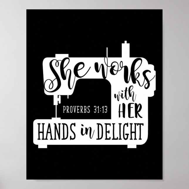 Poster Máquina De Costura Ela Trabalha Com As Mãos Em Ale (Frente)