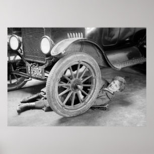 Poster mecânico de carro da mulher do 1920