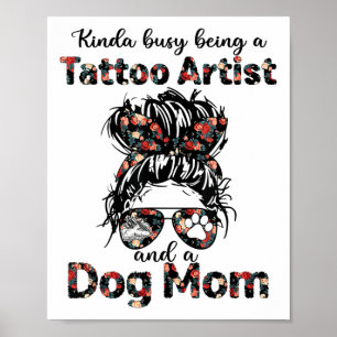 Poster Meio Ocupado Sendo Uma Tatuadora E Uma Mãe De Cach