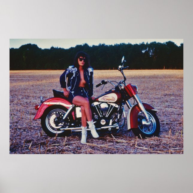 Pôster Menina Clássica De Pinup Em Uma Moto (Frente)