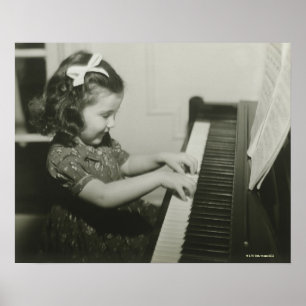 Poster Menina que joga o piano