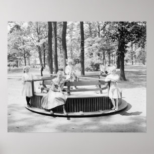 Pôster Meninas em Carrossel, 1910. Foto do vintage