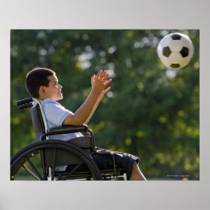 Poster Menino latino-americano, 8, na cadeira de rodas