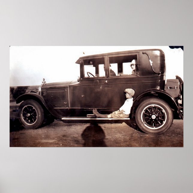 Poster Menino no Estribo do CARRO (Frente)